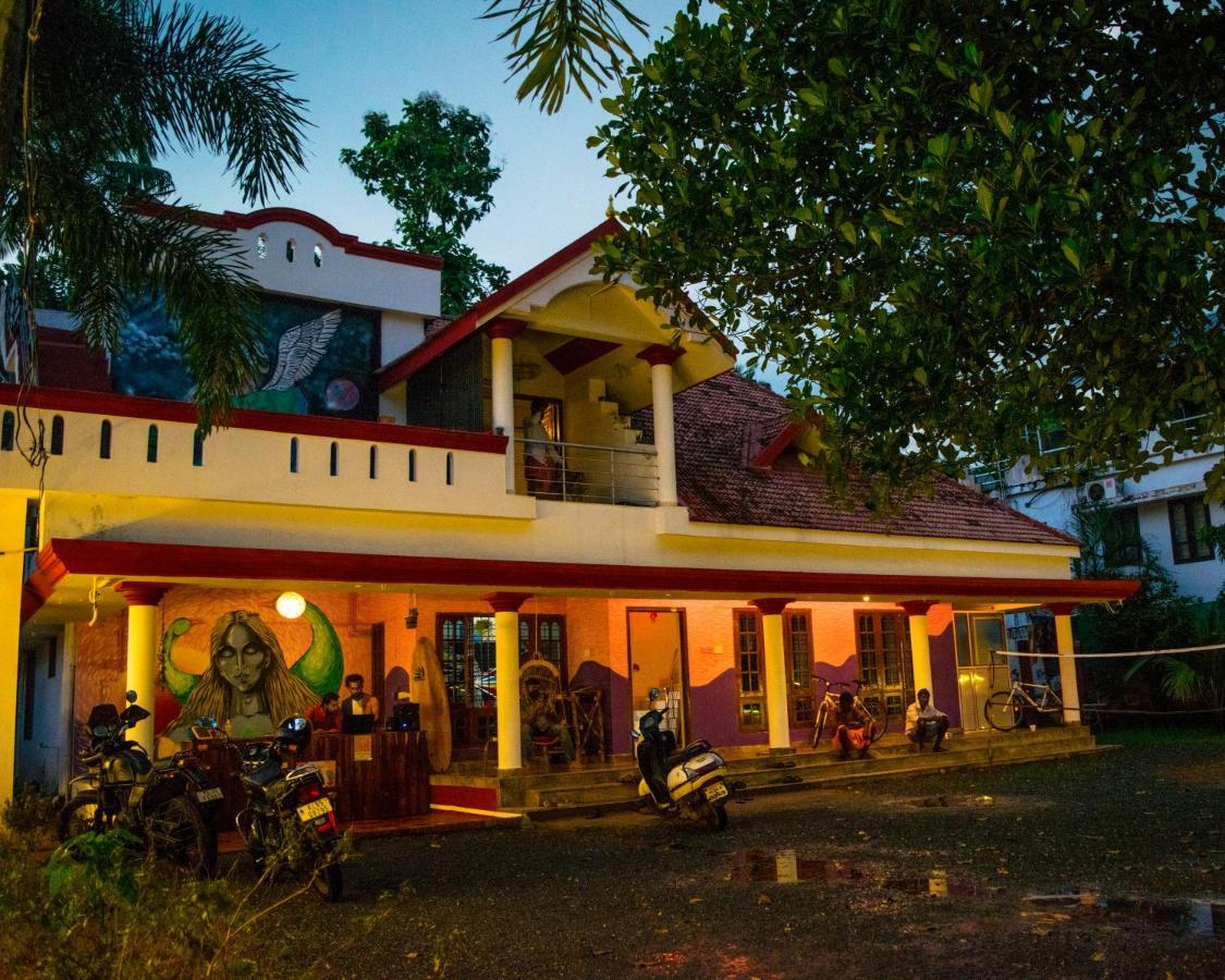 Hostelexp, Varkala - A Beach Town Hostel Extérieur photo