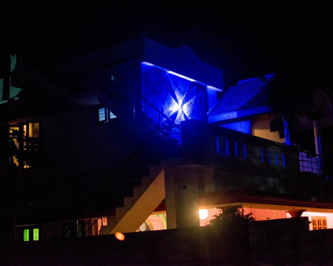 Hostelexp, Varkala - A Beach Town Hostel Extérieur photo
